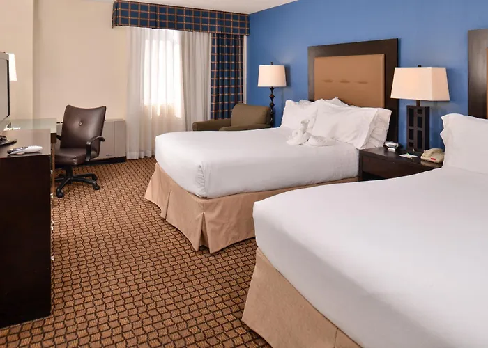 Ramada Plaza By Wyndham & Convention Center Hotel