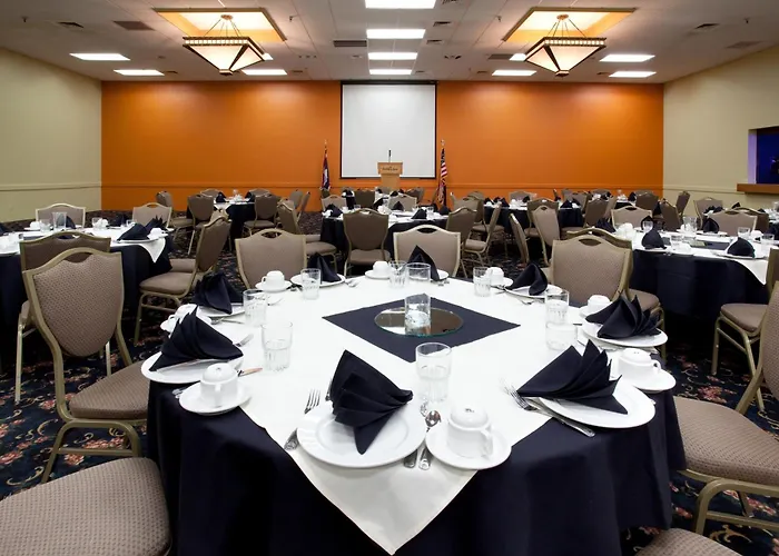 Ramada Plaza By Wyndham & Convention Center Hotel