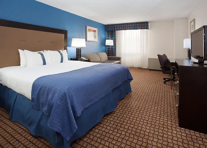 Hotel Ramada Plaza By Wyndham & Convention Center