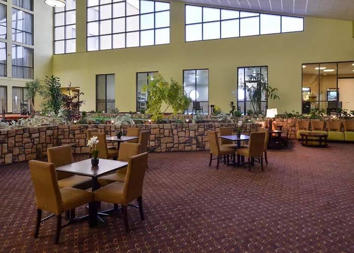Ramada Plaza By Wyndham & Convention Center