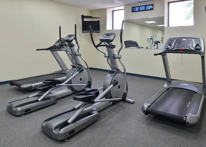 Ramada Plaza By Wyndham & Convention Center Hotel 3*