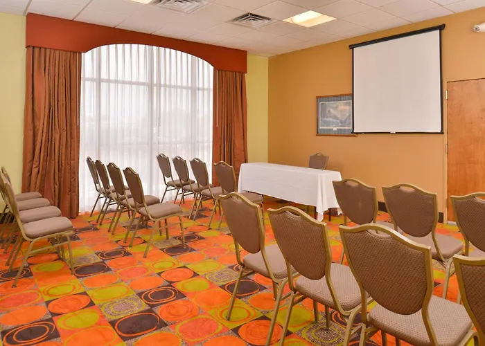 Ramada Plaza By Wyndham & Convention Center 3* Sheridan