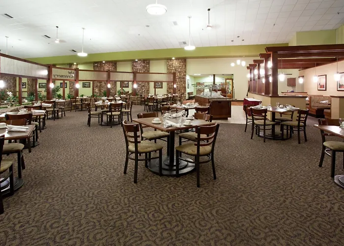 Hotel Ramada Plaza By Wyndham & Convention Center