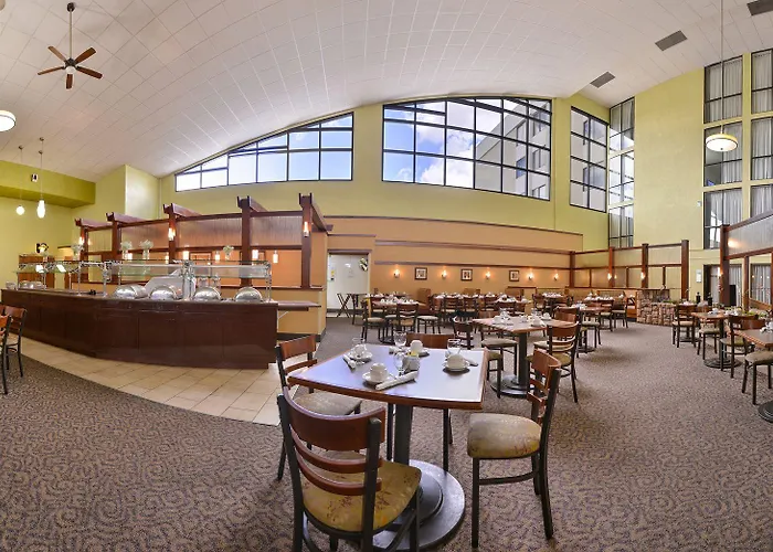 Ramada Plaza By Wyndham & Convention Center